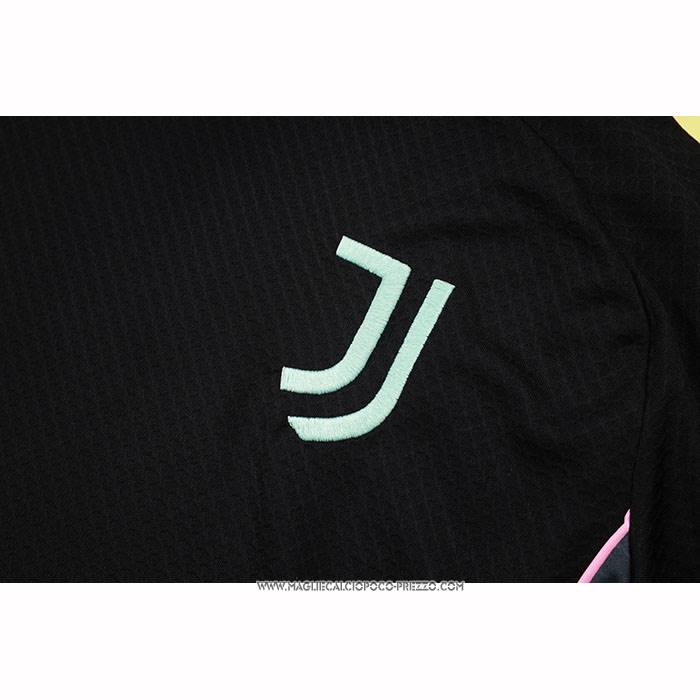 Tuta da Track
 Juventus 25/26 Manica Corta
 Nero
 - Pantaloncini
